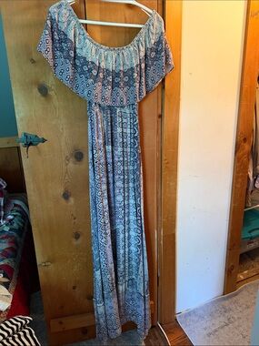 Lulu's Blue Patterned Off-Shoulder Maxi Dress